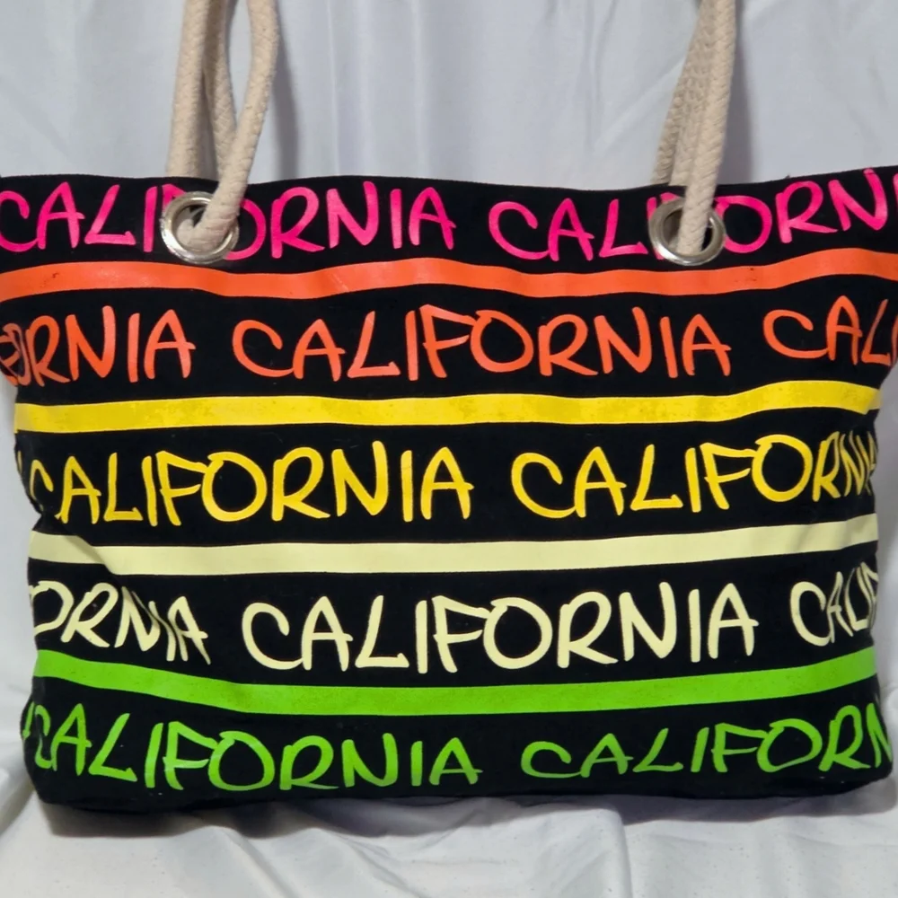 Robin Ruth Medium Tote with Rope Handles - Picture 3 of 7